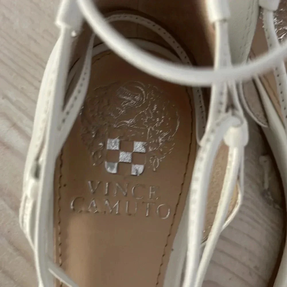 Vince Camuto lace up flats